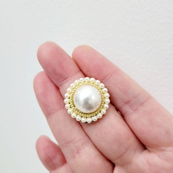 Brand New Gold Tone Pearl Victorian Style Earrings - Picture 2 of 6